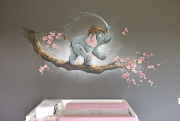 Muurschildering kinderkamer olifant