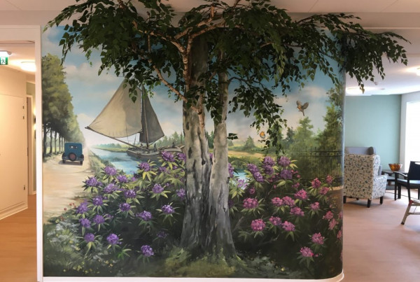 Muurschildering met 3D KUNSTboom ZorgAccent De Hofkamp 2e etage